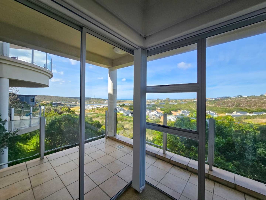 5 Bedroom Property for Sale in Stilbaai Wes Western Cape